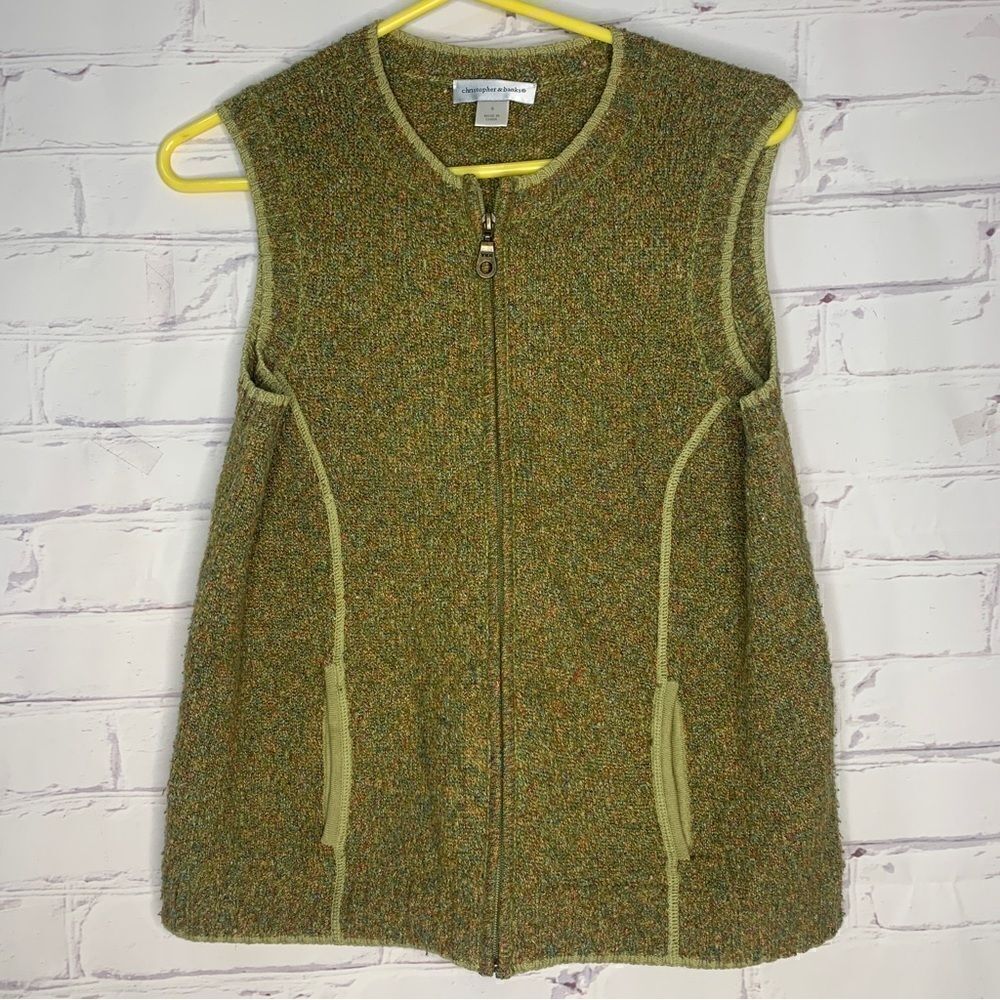 Christopher & Banks small green vest‎